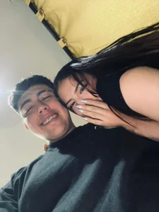 Emmaanddarling Public Pic 3