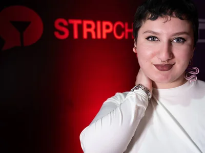 Ximenna_Cruz LOVE for ever stripchat টি ছবি