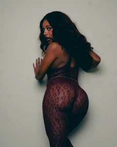 goddessroyale: Public ( 3 фото)