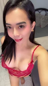 xxtransmanilasuexx In red lingerie зображення 4