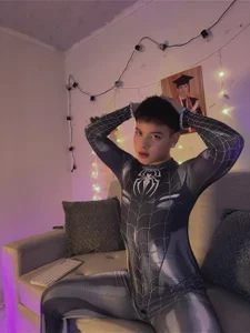 Young_Ben 🕷️🔥 Immagine 
