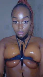 LactatingSeductiveEbony I am all yours Pic 2