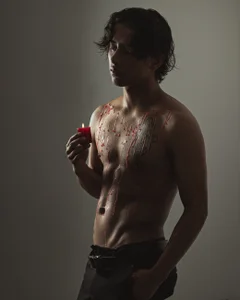 labrinthteasing smoke and candles Poză