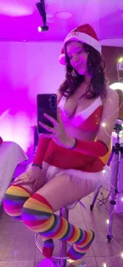 Sofi_cutiee today I feel very pretty 🤍☺️ Pic 3