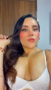 CamilJoness69 kullanıcısının White perfect 🤍❄️ albümü -  7 fotoğraf