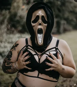 rauncyroxie Public Foto 3