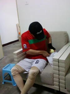 Public de findagirlfriend  3 photos