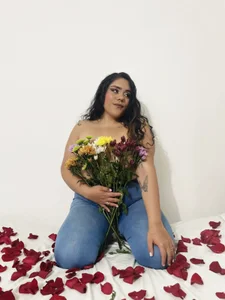 nicky_andcamil May flowers for Camil Poză 2