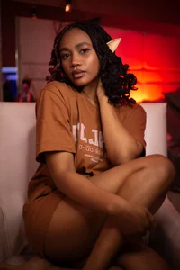AgataRinaldi I am cute and sensual ebony girl, say hello for me 🙈 Pic