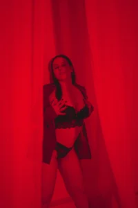 JuliyaMayss red Pic 7