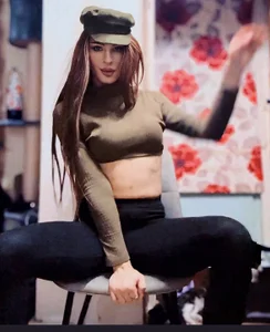 AliceLynn-TS Public Foto 6