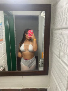 Public de Mia_Velez1  8 Imagens