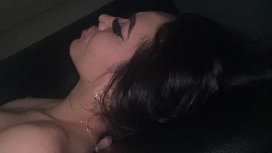 Esta hermosura od MamiSoft420  8 snímek