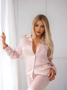BlondeMonalise Public slika 3
