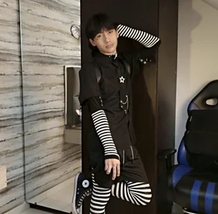 Lovers_21 Your puppet… you command, I provoke Εικόνα 3