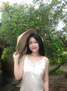 Cherry868 Public Pic 2