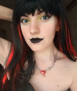 ava_mystic_ Your sweet devil 🔥  2টি ছবি