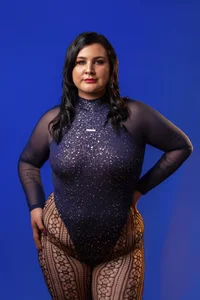 Millie_Devot 💘 I'm going to make you fall in love with me just with my eyes.💙 사진 2