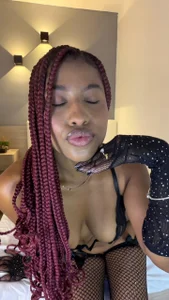 Zdjęcia selena_monroy 🫦Black, Slow and Guiltless😈🥵:  6