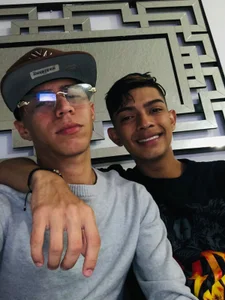 PINKY_BOYS1Public Bild