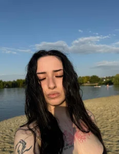 MonicaLowesのmermaidの 2枚の写真