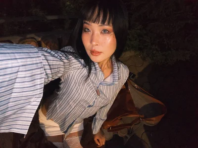 GertrudeJohnsonのevening walkの 4枚の写真