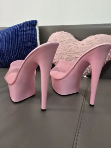 KarlyGray10: high heels ( 3 фото)