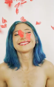 Rose Petals🥀 od SkarletJhonson_  3 snímek