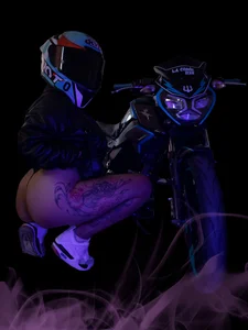 Little_natty_ Mmm Your girl on the motorbike Foto 3