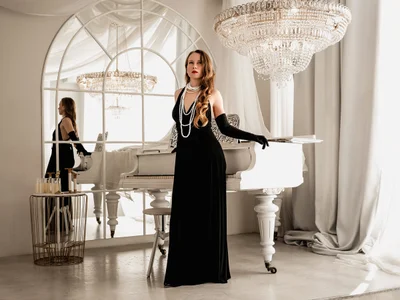NicoleMiless Your queen slika 5