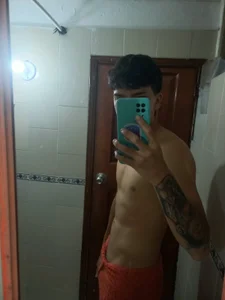 Public de wade_pool11  2 Imagens