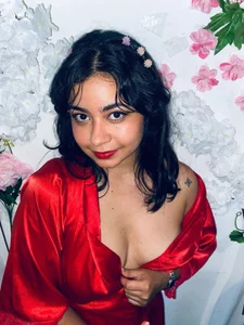 miilaklum I'm your cherry flower 🌺🔥 Pic 3