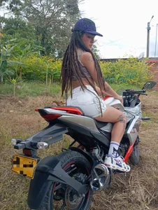 _sharlotte777 bikerSharlot Pic 4