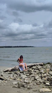 a bitch on the beach de pau_live  6 photos