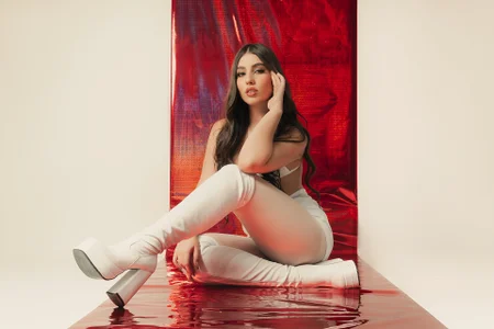 DolcieElliot Do I look pretty? Foto 3