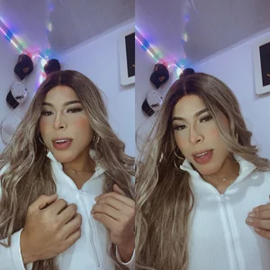 leah_hots A little bit of me🤍 зображення 6