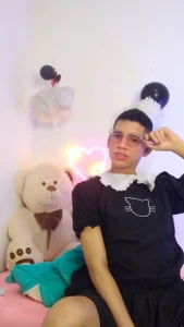 <33 de Ariel_Femboy_  photos