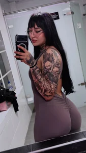 Akari1_Mischief kullanıcısının Gym 😏 albümü -  3 fotoğraf