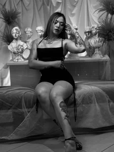 HaleyGreen1 Elegance Pic 2