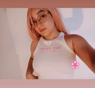 HarleyReddのAgain bby again 💋の 2枚の写真