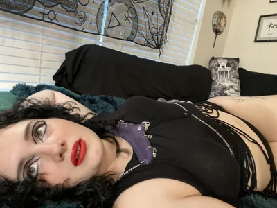 Thiccums-the-Goddess's photo