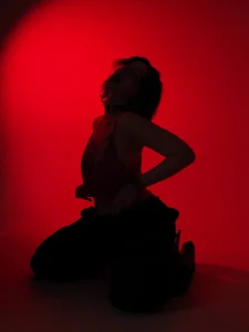 Ricki_Bloom sexy red Foto 3