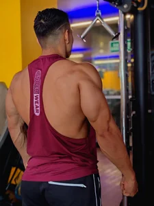 ChoreyTaiylor Pumped up at the gym 🥵 hot muscles🔥 Foto 9
