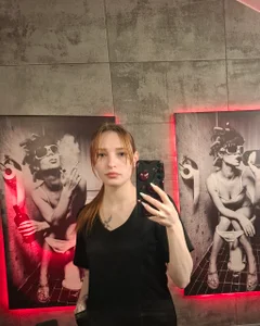 ReinaBomaster 5 Billede