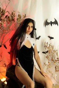 Zdjęcia anna_alvarez This nun will only sin for today: 