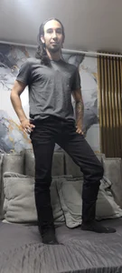 Dilan_Lust Public Pic 5