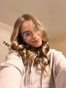 CedelKyngi Fragments of Her Pic