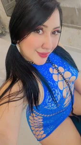 LuciaTomson Public Pic 6