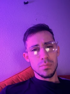 Babyboii32's 2 Sex Photo 2