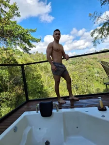 Leo_Rico_ Public Kuva